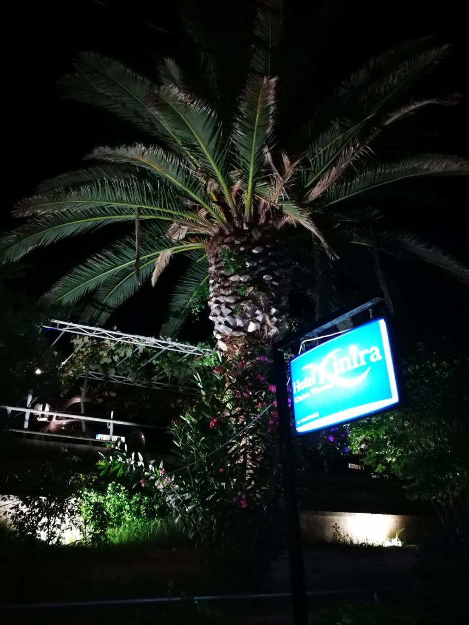 Hotel Kinira Екстер'єр фото