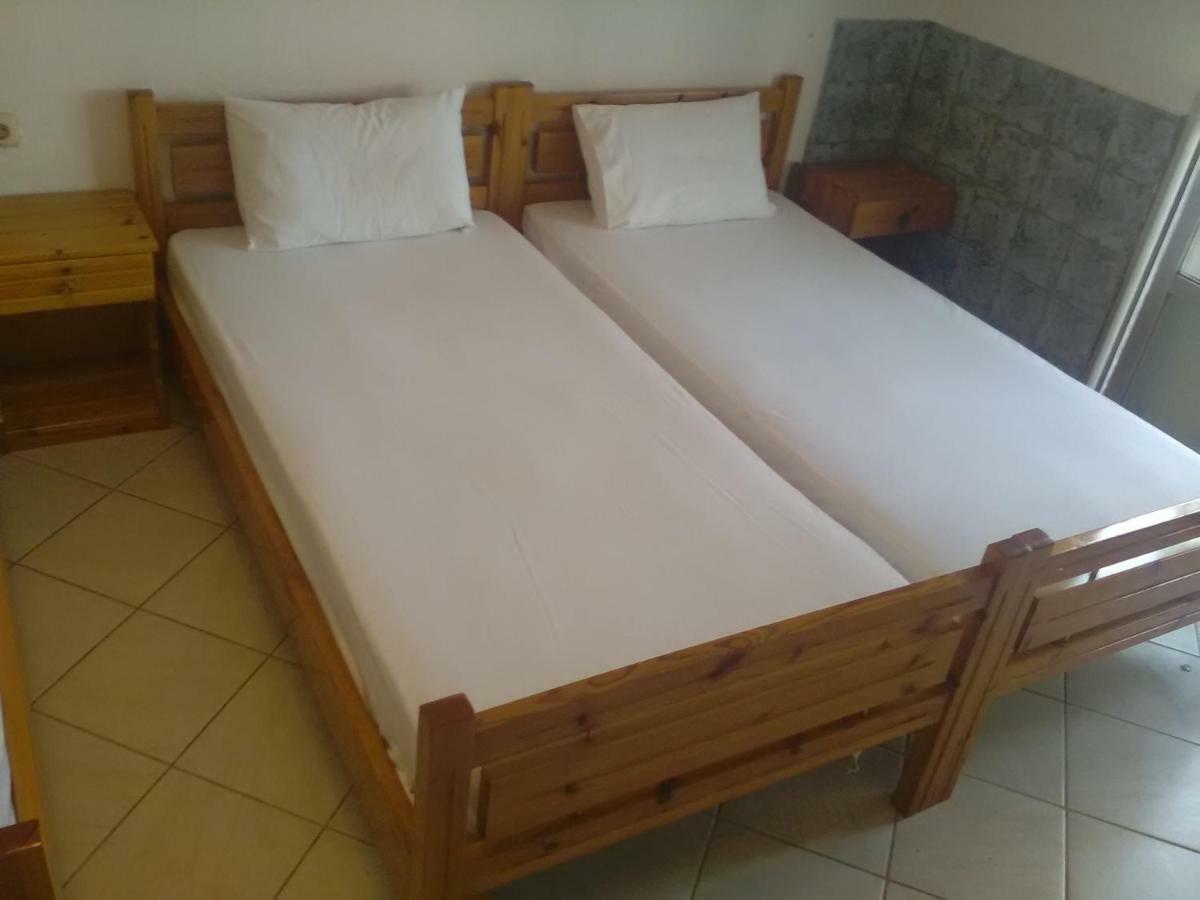 Hotel Kinira Екстер'єр фото
